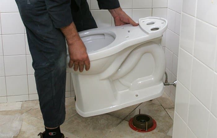 Toilet-Installation by expert