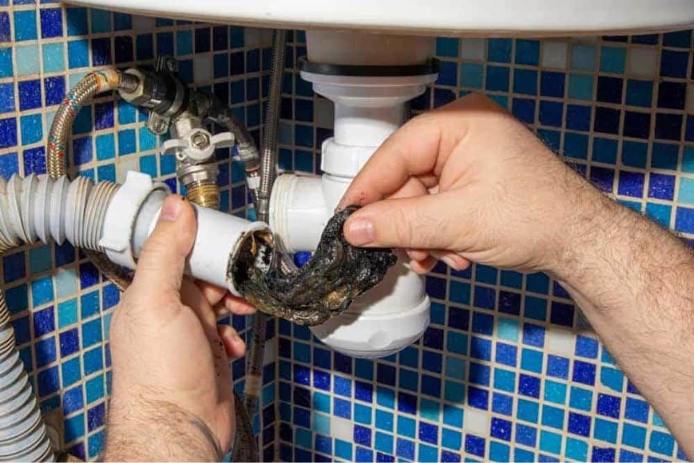 Bad Habits That Are Detrimental To Your Plumbing System