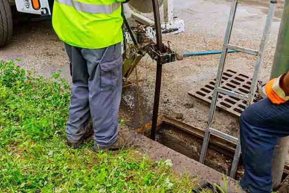 Top Considerations Before Replacing Damaged Sewer Lines